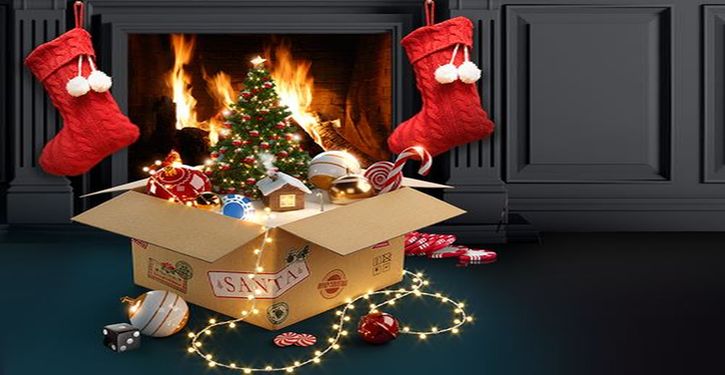 roxy-palace-santa-stocking-promo